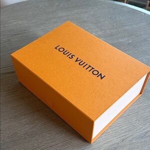 Louis Vuitton Orange box
